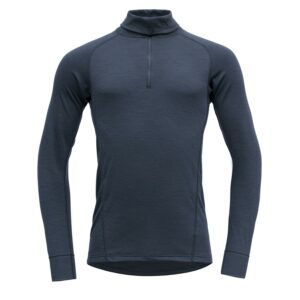 Devold-Duo-Active-Man-Zip-Neck-GO-237-240-A-Sporten-Bagn-1